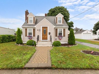 165 2nd St