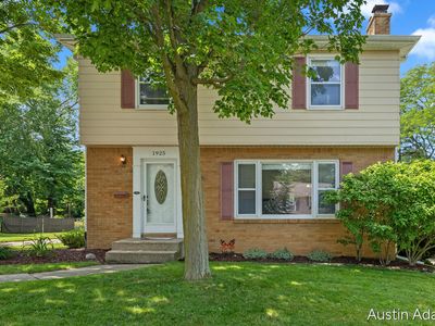 1925 Emerald Ave NE