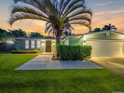 923 Mokapu Blvd