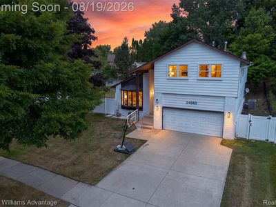 Property at 24560 Knollwood Dr, Novi, MI