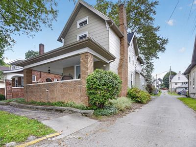 320 E Park Dr