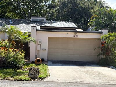 3408 ROSE HILL Way #143