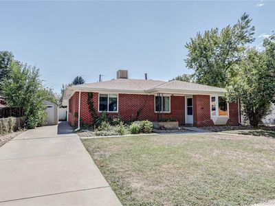 5550 Holland Drive