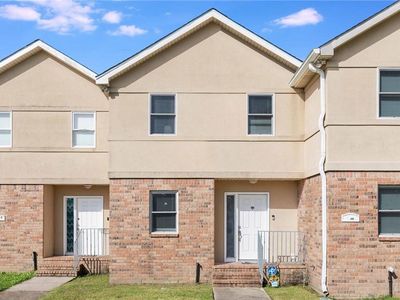 62 Brandon Hall Dr APT D