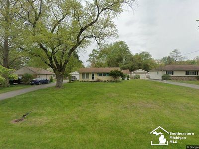 Property at 8898 Woodside Dr, Temperance, MI