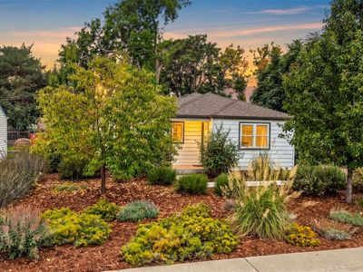 4580 W Short Place