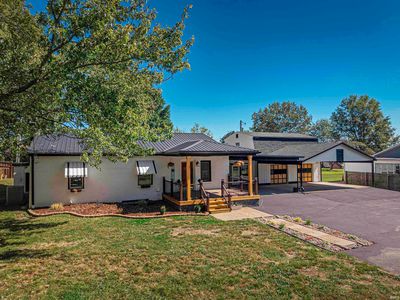 8627 New Harmony Rd