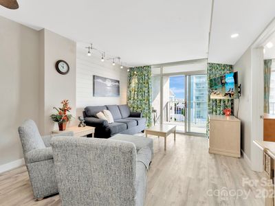 161 Seawatch Dr #417