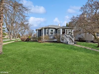 238 W Burlington Ave