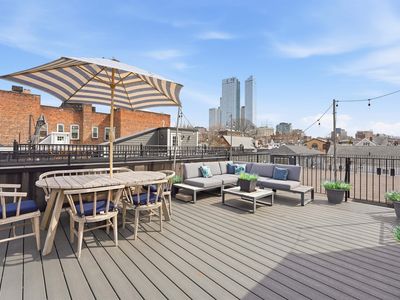 22 Romaine Ave Unit 2