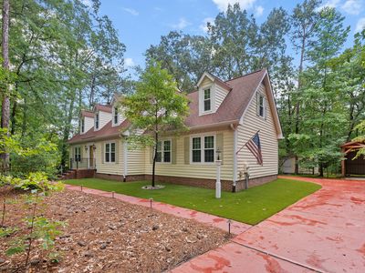 5216 Bridget Dr