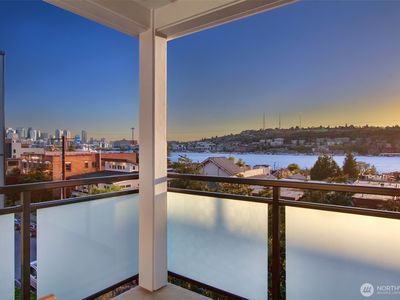 2228 Yale Avenue E UNIT 32