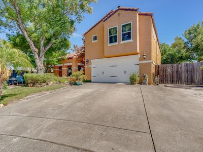 832 Arabian Cir