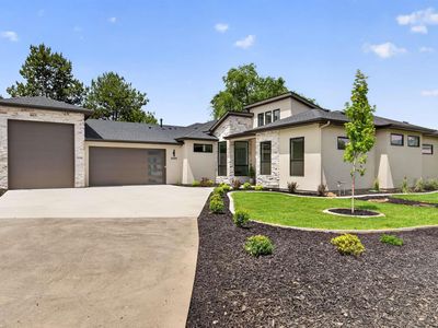 2595 S Greenwood Cir