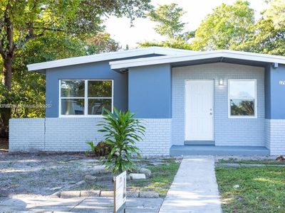 1704 NW 18th St