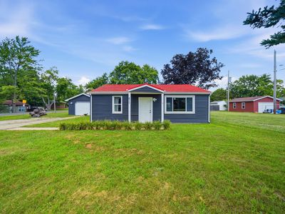 211 Entrance Dr