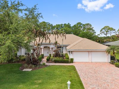 1184 SW Mirror Lake Cove