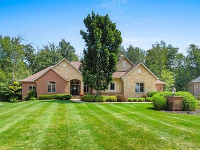 1110 FOLKESTONE DRIVE