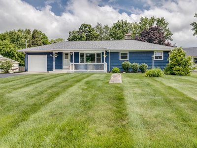 344 Lakeshore Dr