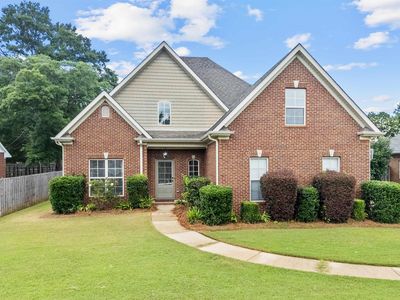 111 Sydney Ln