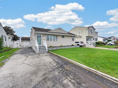 33 Hubbard Avenue
