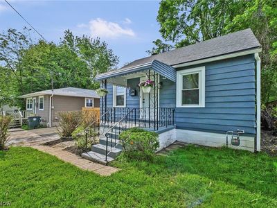 1068 Austin Ave