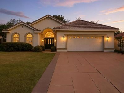 1683 N Shadowview Path