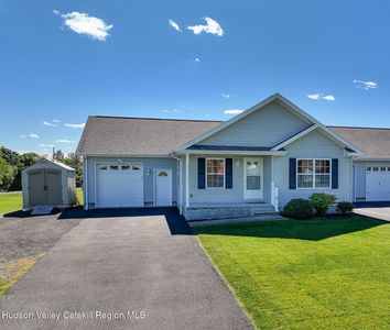8 Quincy Stowell Court