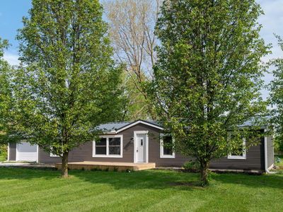398 Fairview St