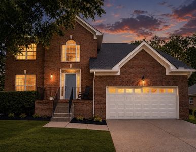 158 Walton Trce S