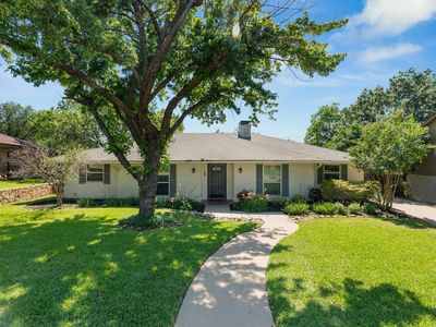1104 Sunset Dr