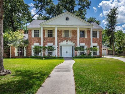 906 Glouchester Ln