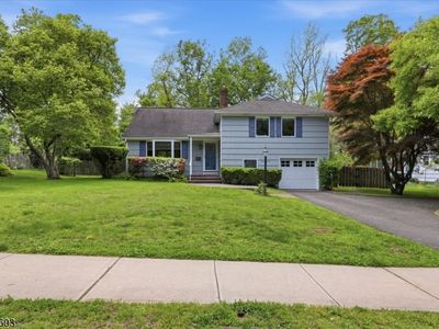 98 Grover Ave