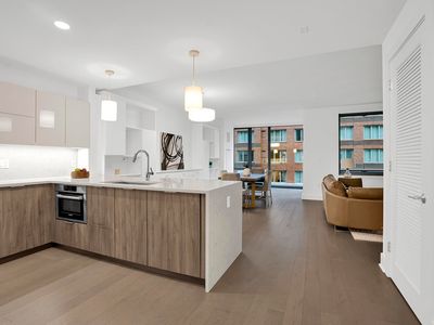 9 Avenue At Port Imperial #605