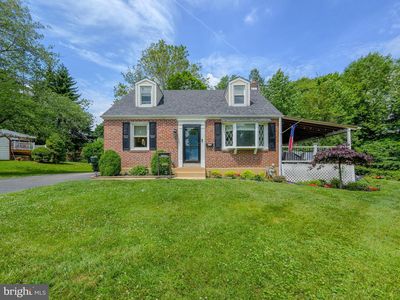 Property at 214 Parkview Dr, Broomall, PA