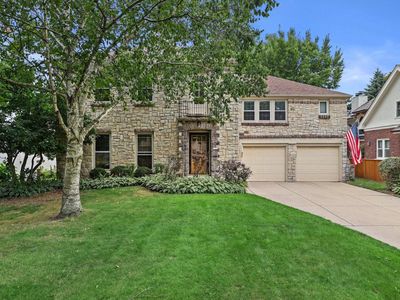 5715 North Santa Monica BOULEVARD