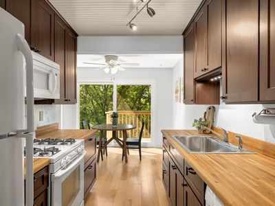9400 Old Cedar Ave S APT 102