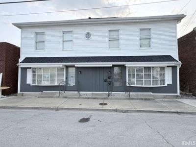 915 S Main St