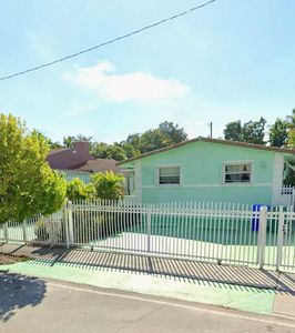 430 NE 75th Street