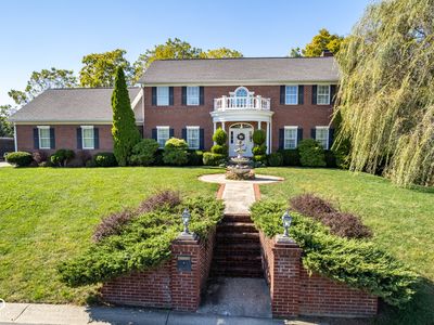 1615 S Mill Creek Rd