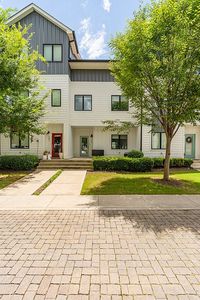 3083 Saint Elmo Ave