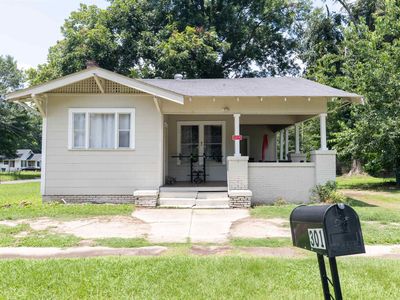 607 Benjamin St #2