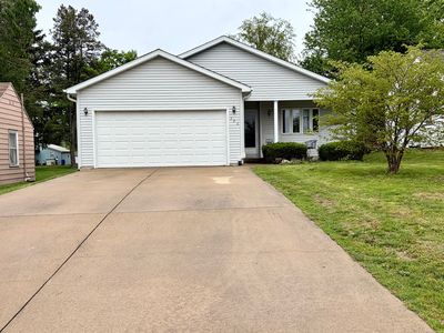 326 W Hight St