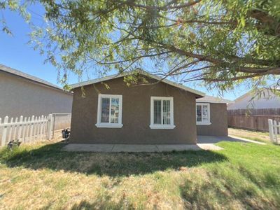 2868 Beachwood Dr