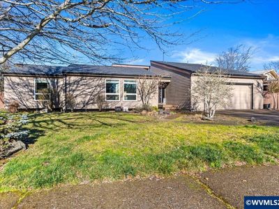 1135 Lakewood Dr SW