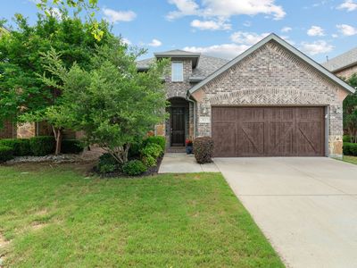 921 Montgomery Way