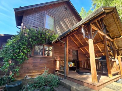 1449 Queen Of Bronze Rd