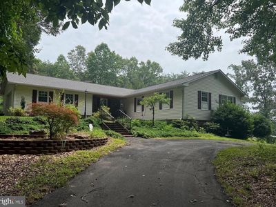 512 W West Rocky Run Rd