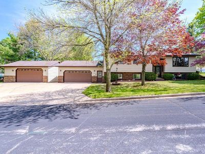 1501 BEECHWOOD DRIVE