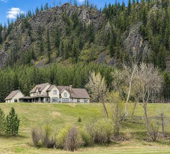 22 Woods Rose Ln